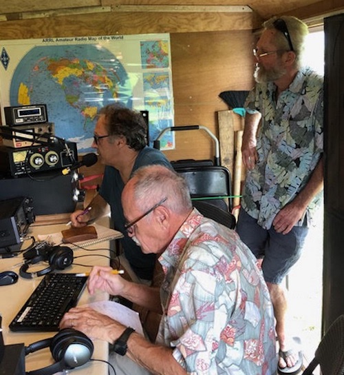 Making QSOs in the trailer